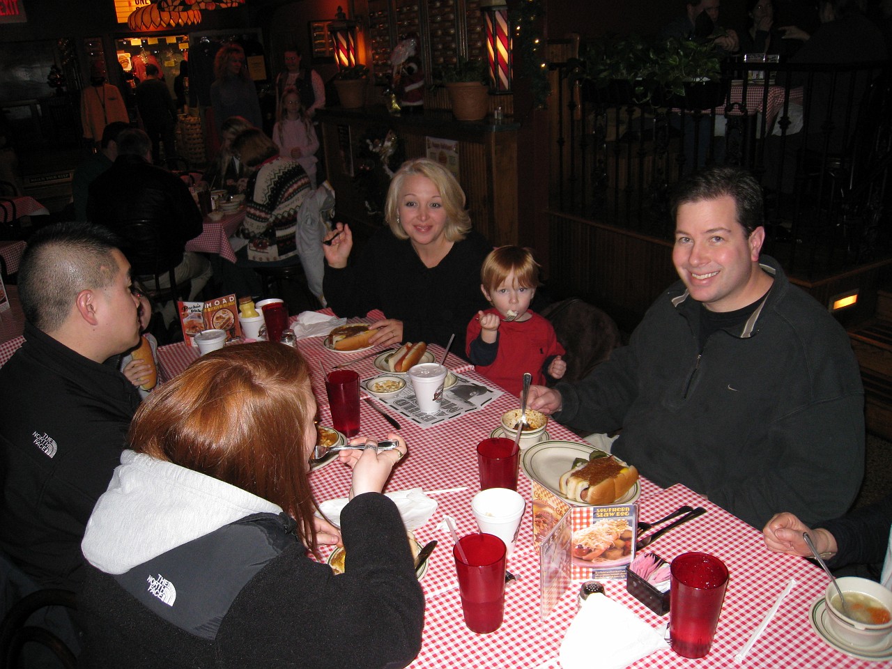 Christmas 2007 Burns Rochester Lights 032.jpg - Christmas 2007! The Misselhorn, Kasdorf and Burns families come together for the celebration! Lots of talk, food, presents, food and visiting.